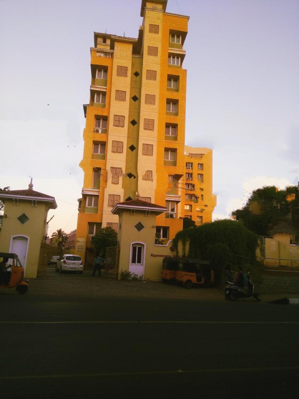 Beach Penthouse, Chennai Bed and Breakfast Exteriör bild