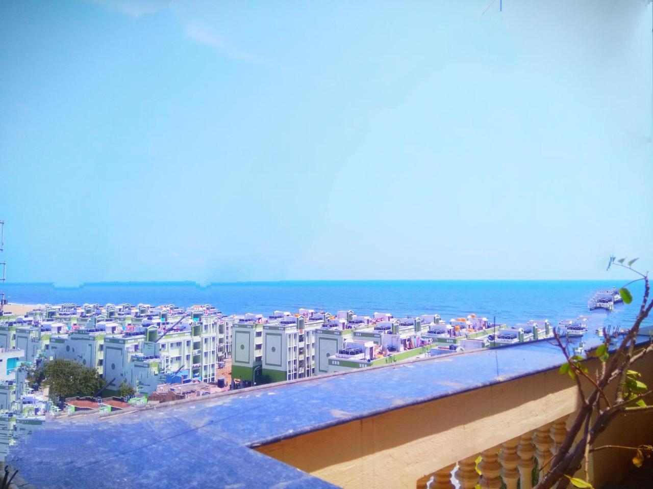 Beach Penthouse, Chennai Bed and Breakfast Exteriör bild